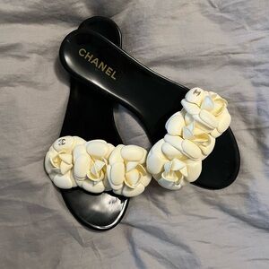 Chanel 20C Black Ivory Camellia Flower Rubber
